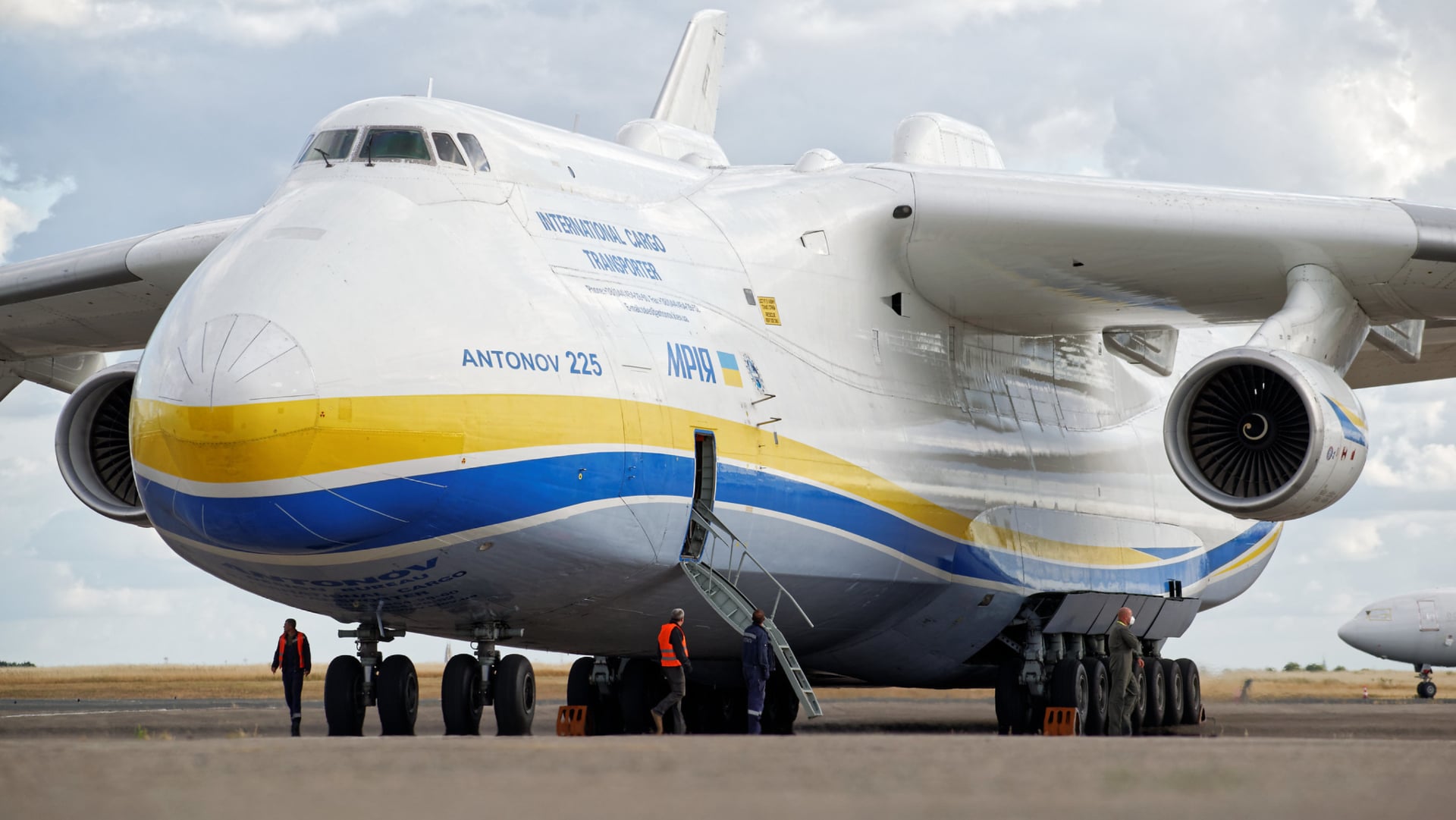 Antonov 225