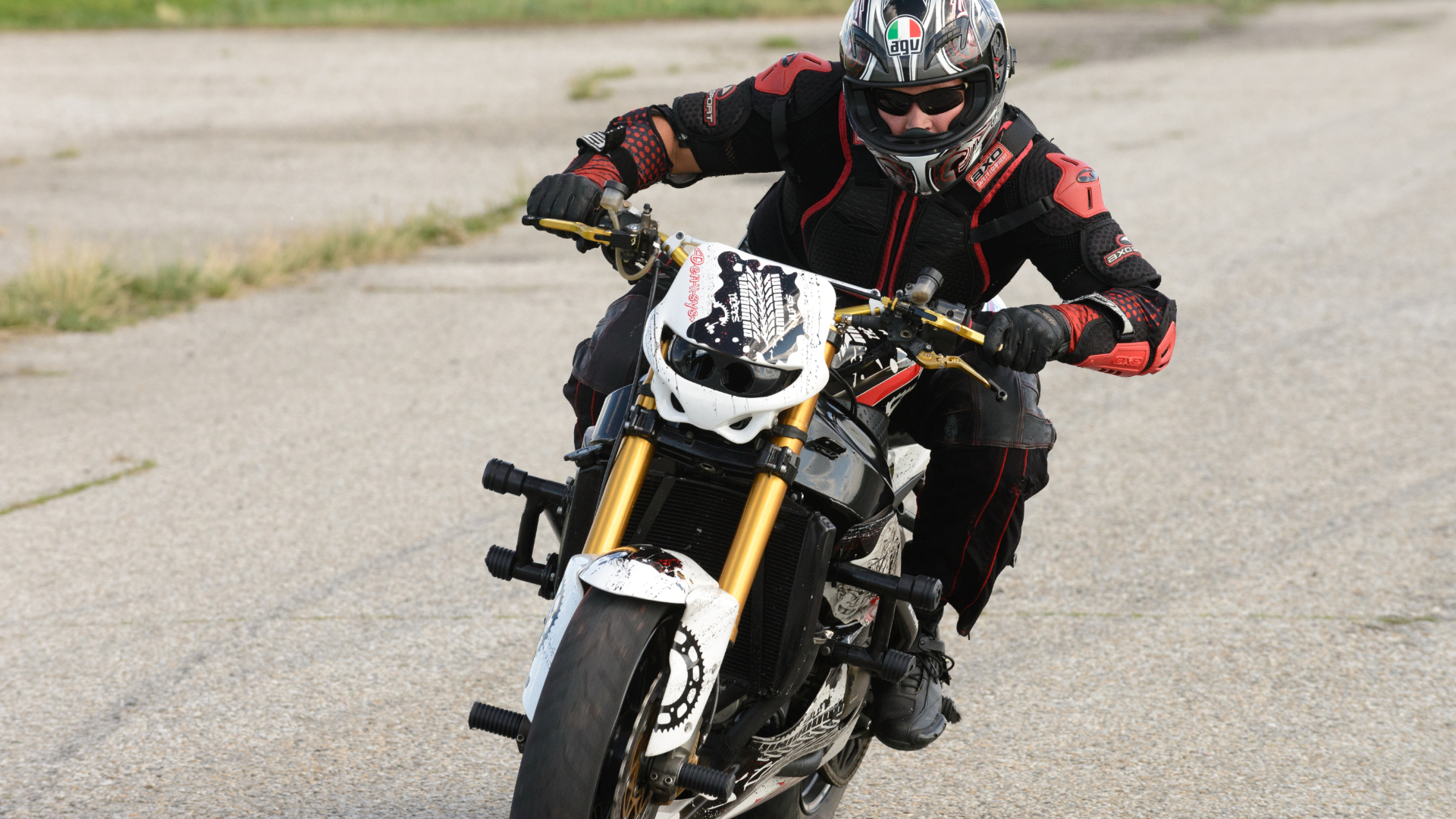 Mladý motorkár Tomáš Pauliček