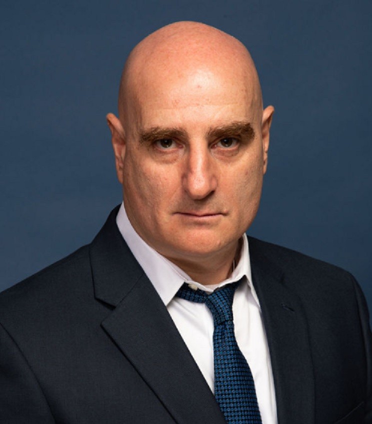 Kandidát do Kongresu USA Mike Itkis, ktorý natočil porno