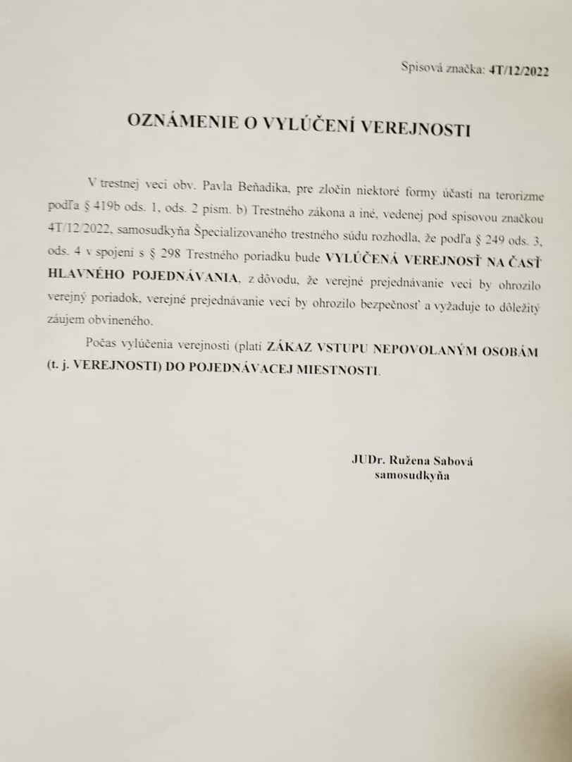 Vylúčenie verejnosti na sude s extrémistom Slovakbro 