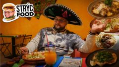 Strýco Filip ochutnáva mexické jedlo