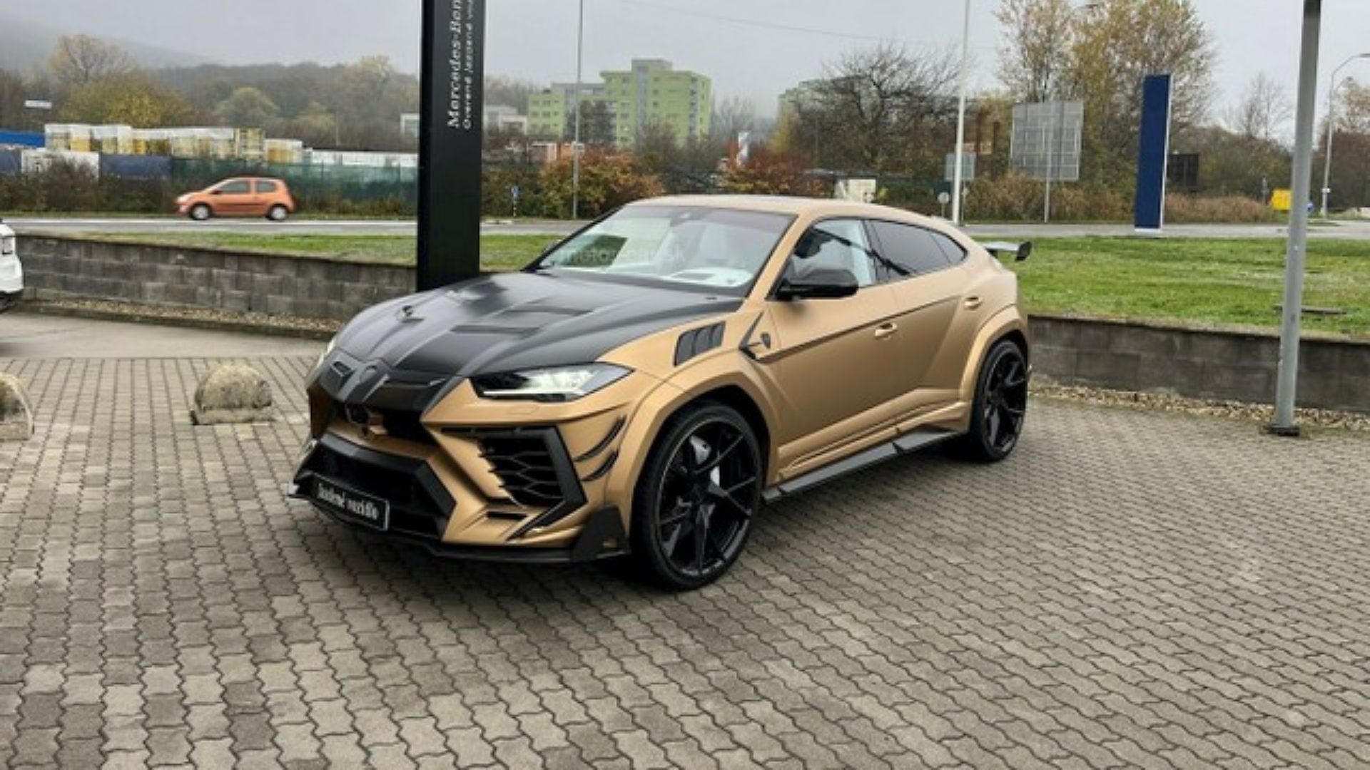 lamborghini urus mansory autobazár