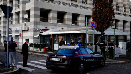 Policajti v Ríme na mieste činu