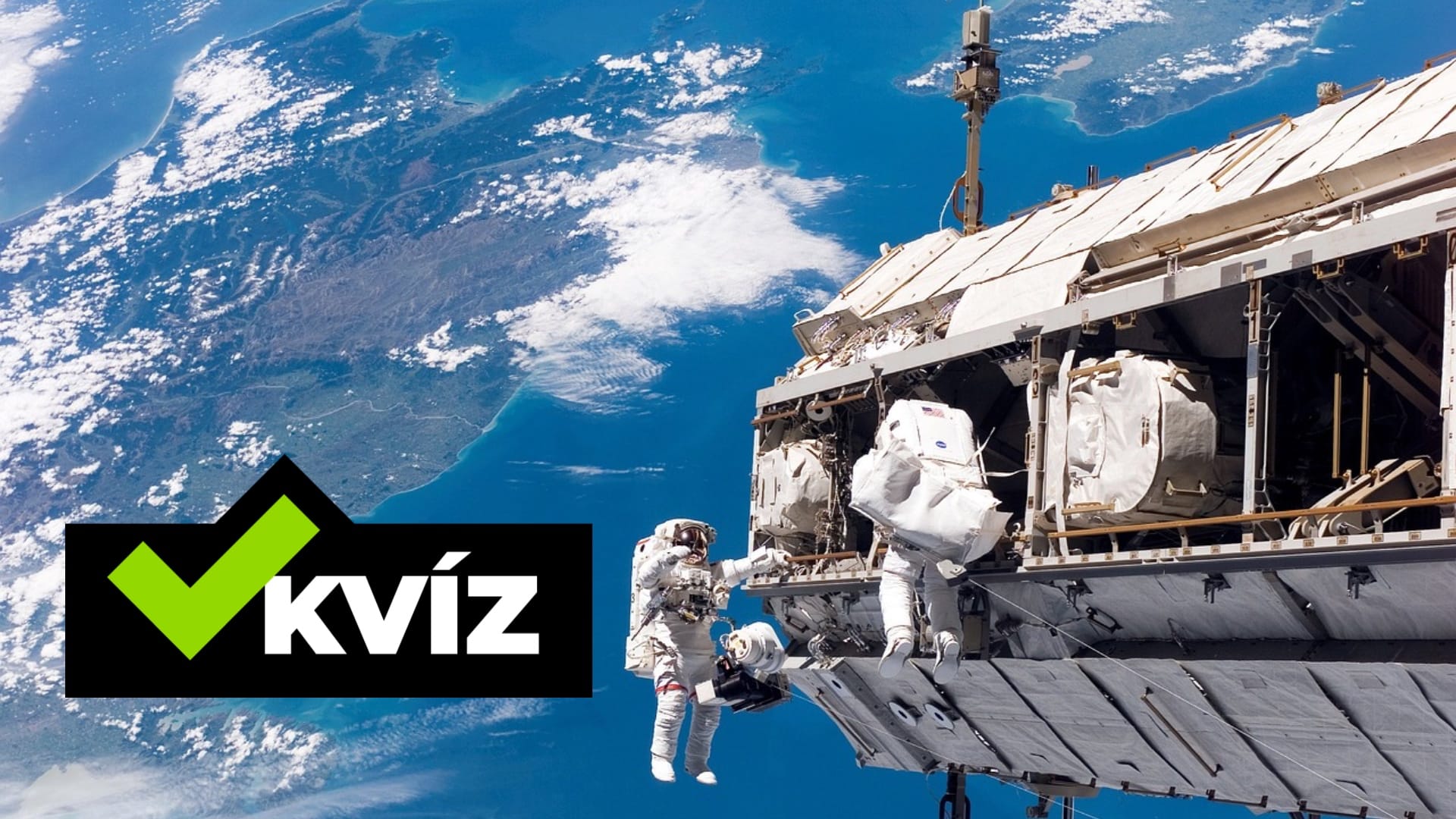 na snímke sú astronauti z NASA