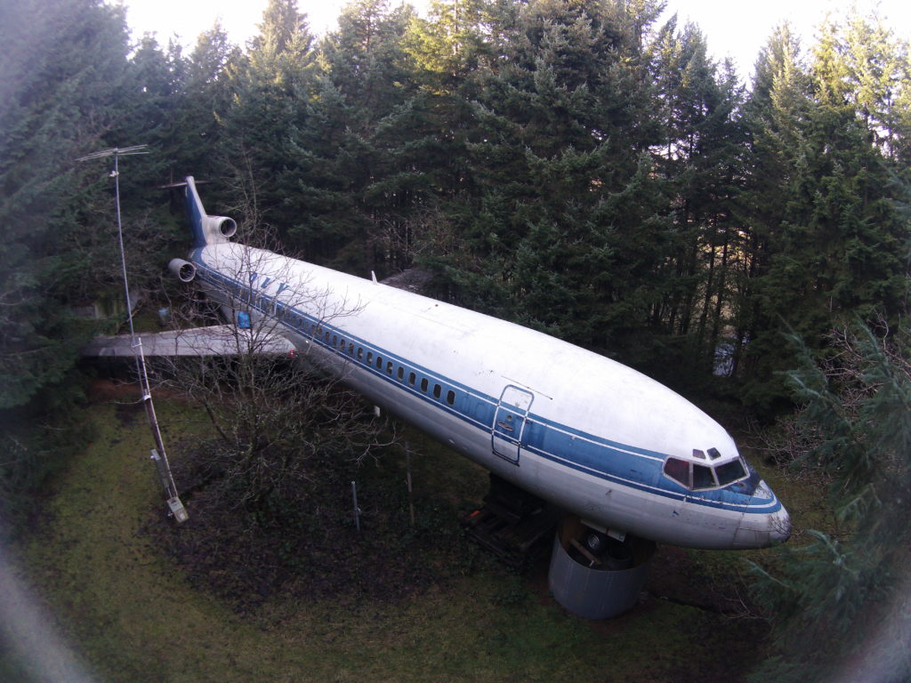 Boeing 727, ktorý slúži ako domov Bruce Campbella v Oregon