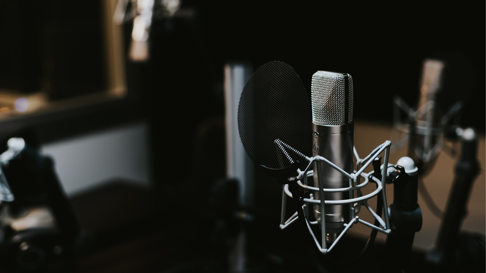 Mikrofón v štúdiu
