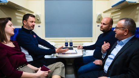 Cesta na Ukrajinu Eduarda Hegera a Jaroslava Naďa