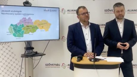 Mapa Slovenska po reforme verejnej správy na tlačovej konferencii strany Aliancia