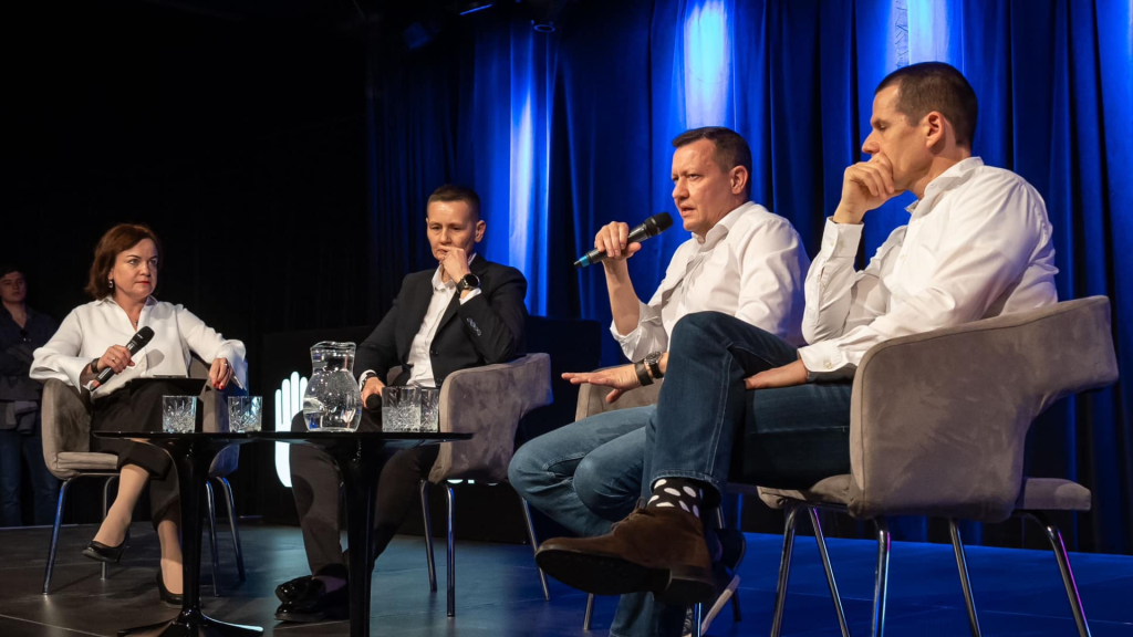 Hostia festivalu Pucung