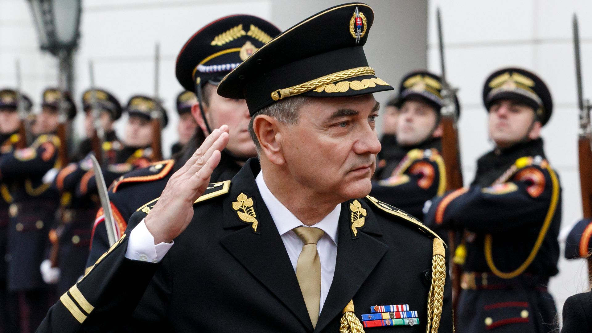 Rozlúčka s generálporučíkom Vladimírom Šimkom pred jeho odchodom do výslužby