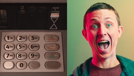 Klávesnica na bankomate a muž s prekvapeným výrazom