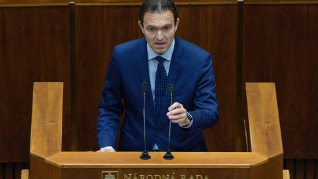 Na snímke predseda vlády SR Ľudovít Ódor