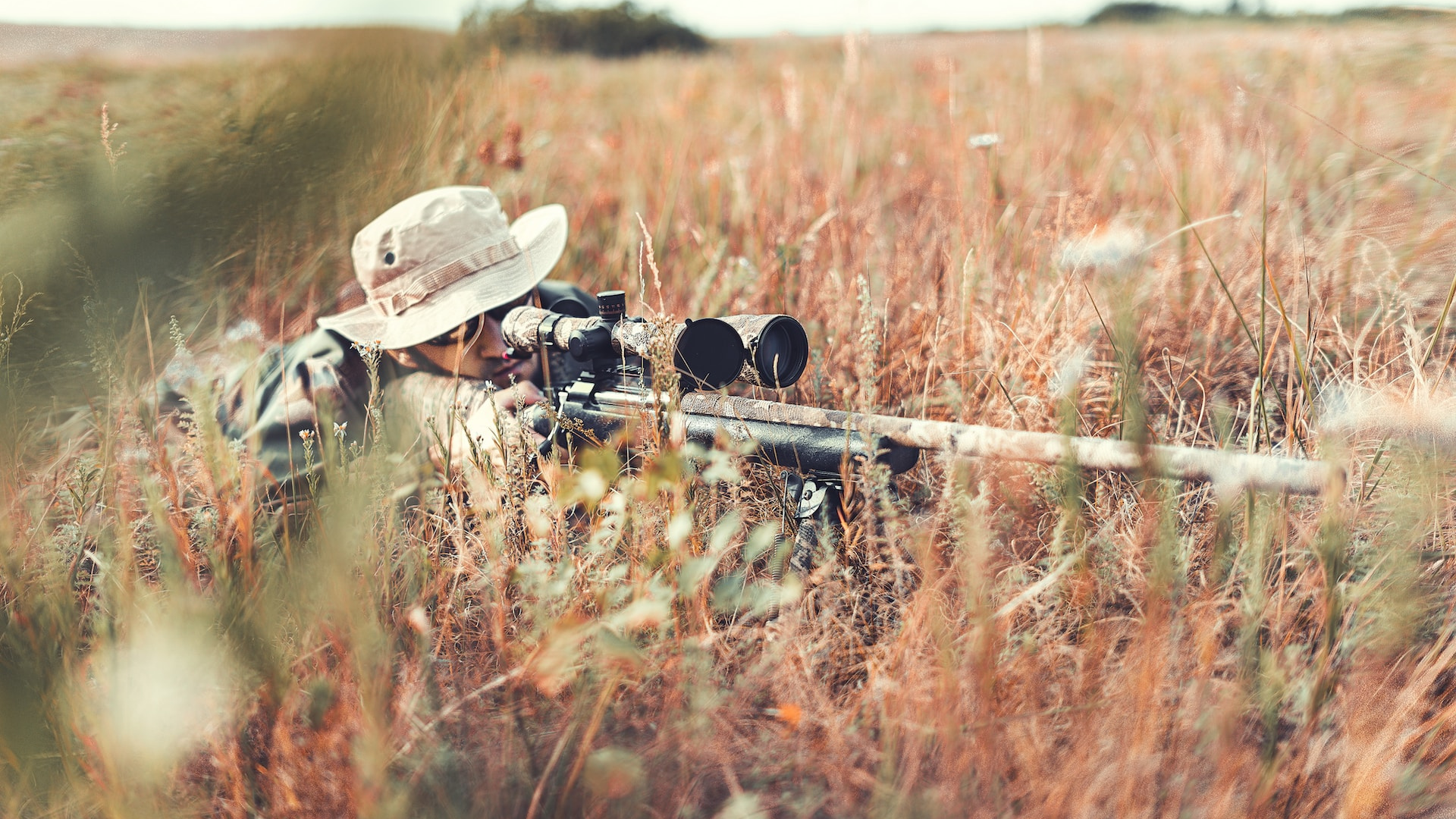 Strelec mieri na cieľ