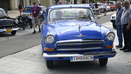 Na snímke predstavenie veteránov na Námestí osloboditeľov v Michalovciach.