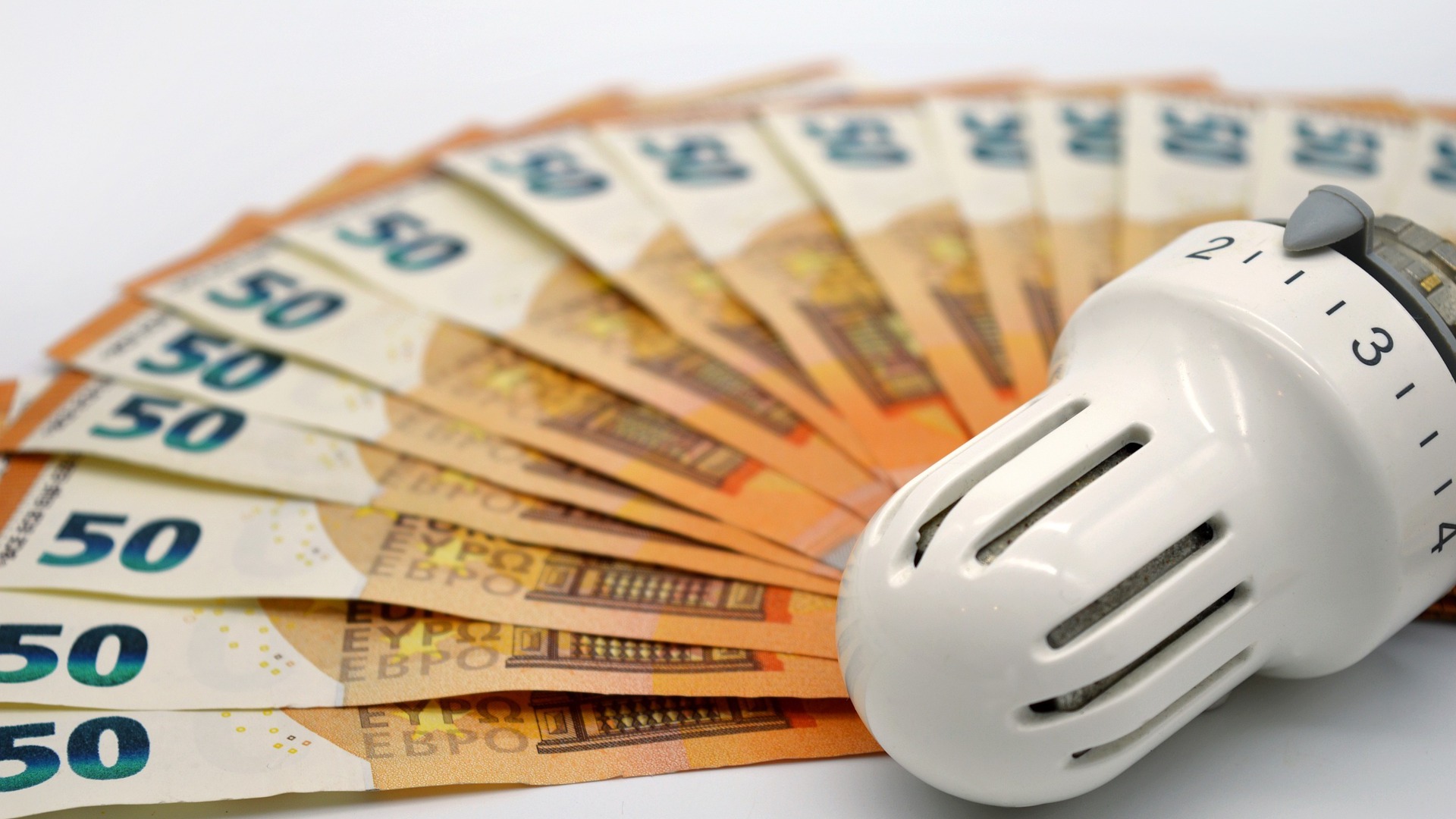 peniaze energie vykurovanie teplo poplatky ceny energií