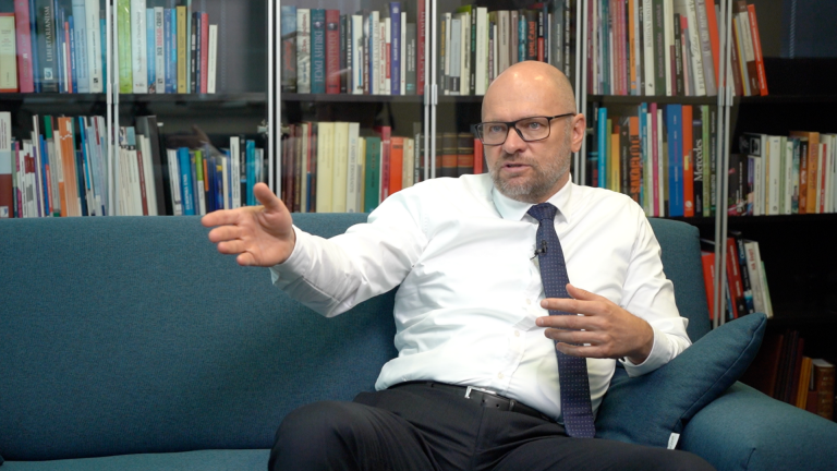 Richard Sulík sa rozhorčuje