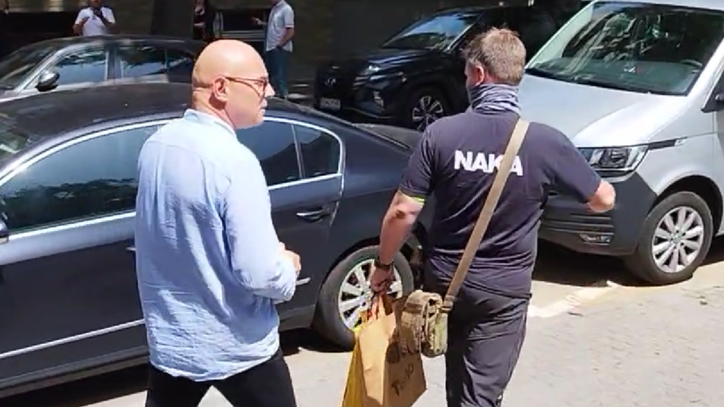 Zadržaný Vincent Danko a príslušník NAKA.