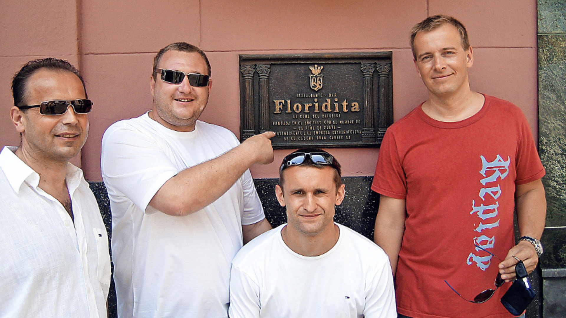 Boris Kollár a palec smerujúci nadol