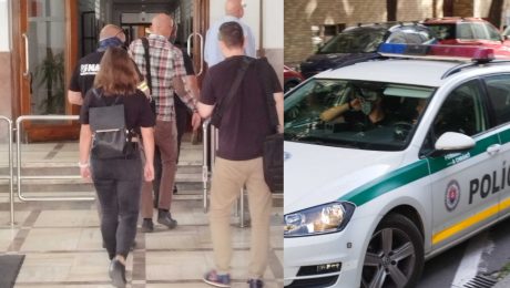 Elitní príslušníci NAKA krátko pred deviatou hodinou ráno vstúpili aj do budovy ministerstva pôdohospodárstva.