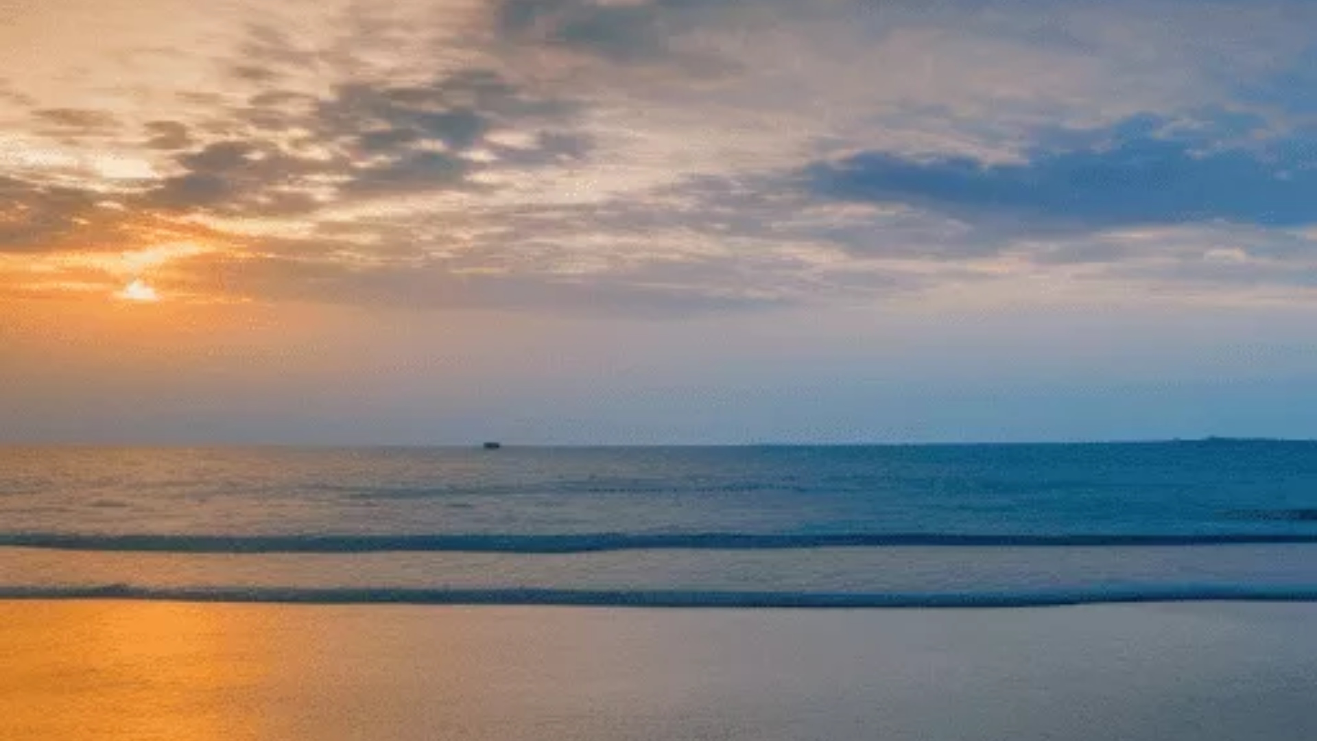 Západ Slnka pri mori