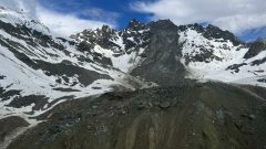 V Tirolsku došlo k masívnemu zosuvu skál, zanikol celý alpský štít