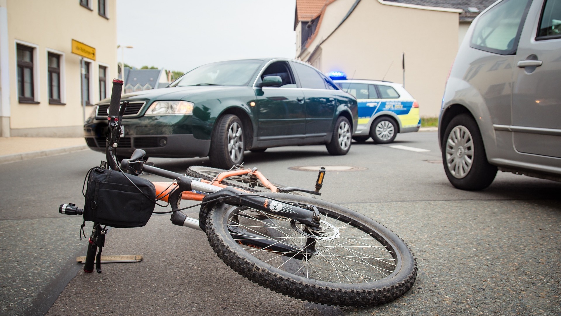 dopravná nehoda bicykel ilustračná snímka