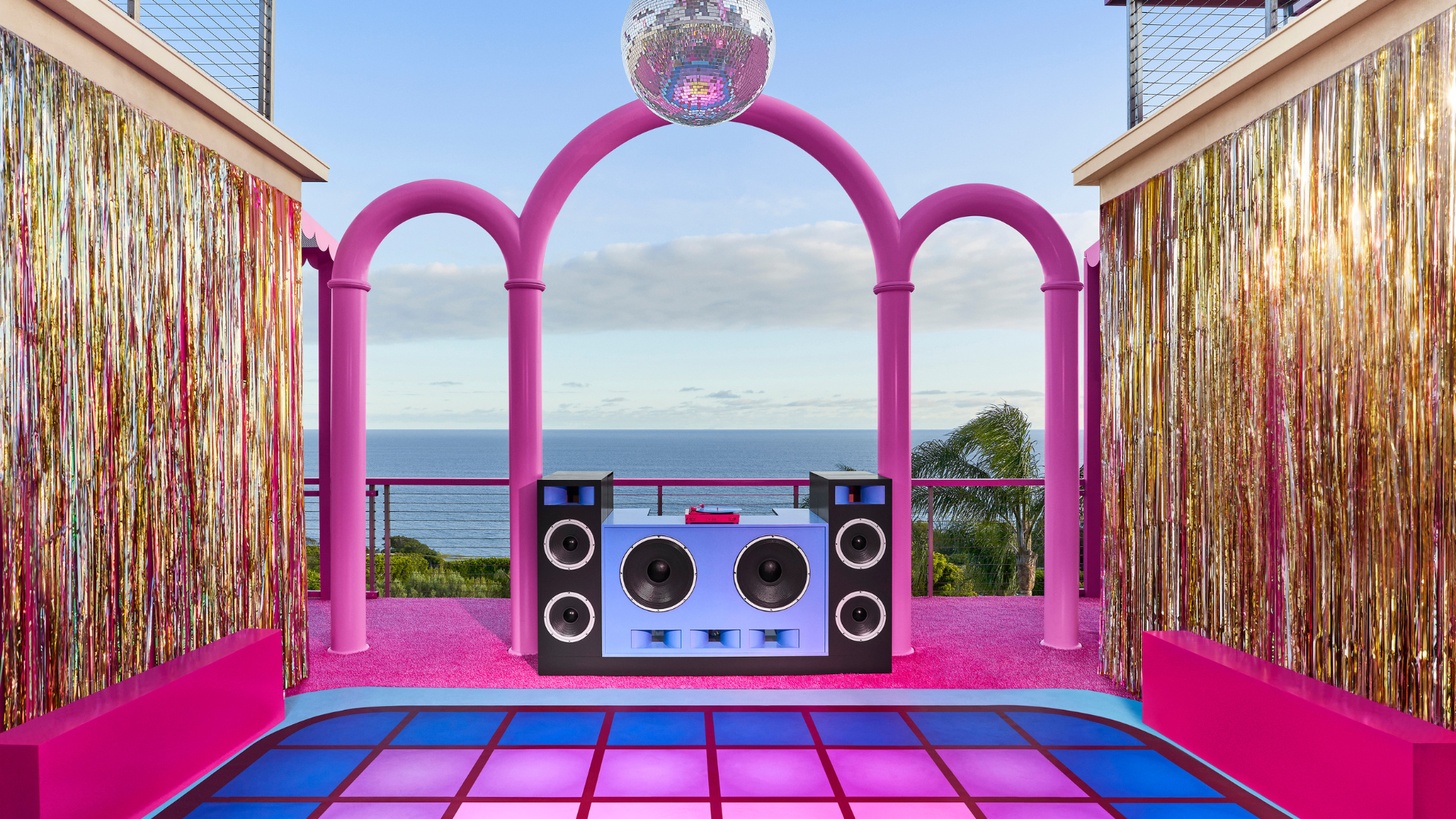 Barbie's Malibu DreamHouse Barbie's Malibu DreamHouse