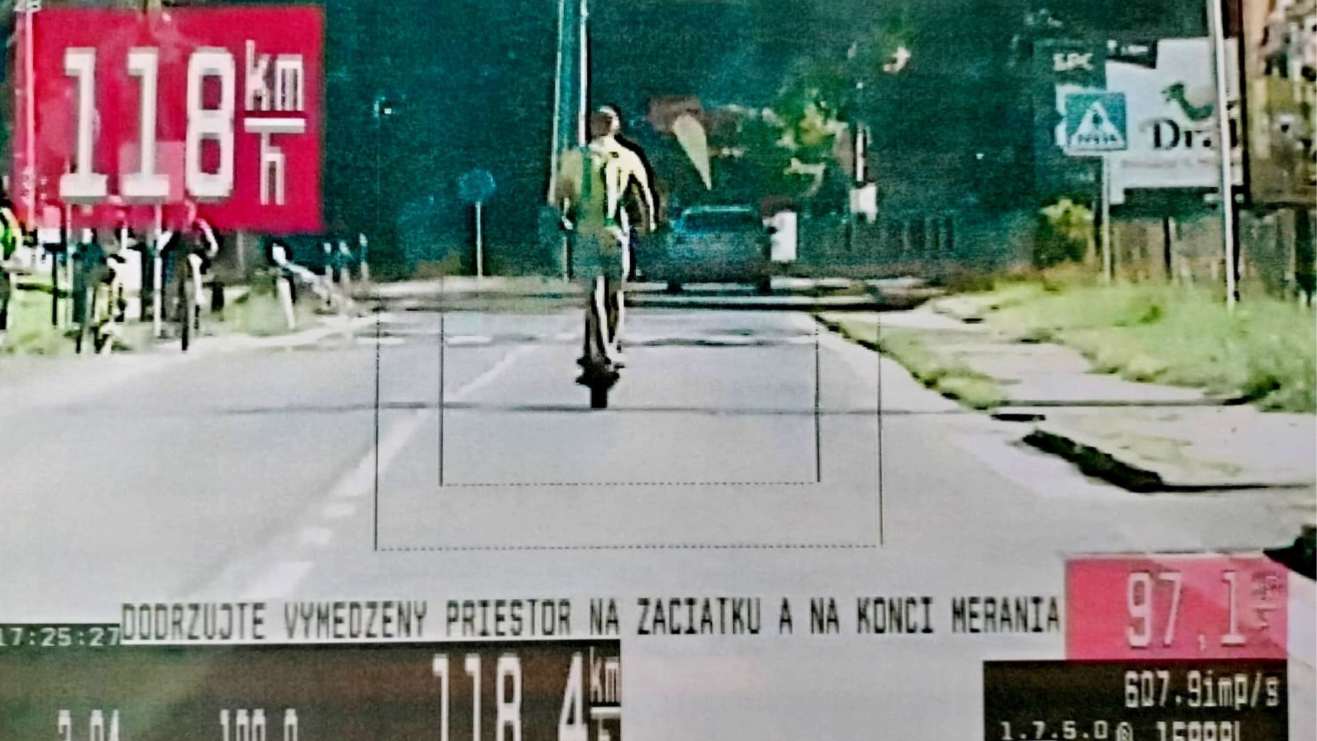 Kolobežkár prekročil rýchlosť v obci