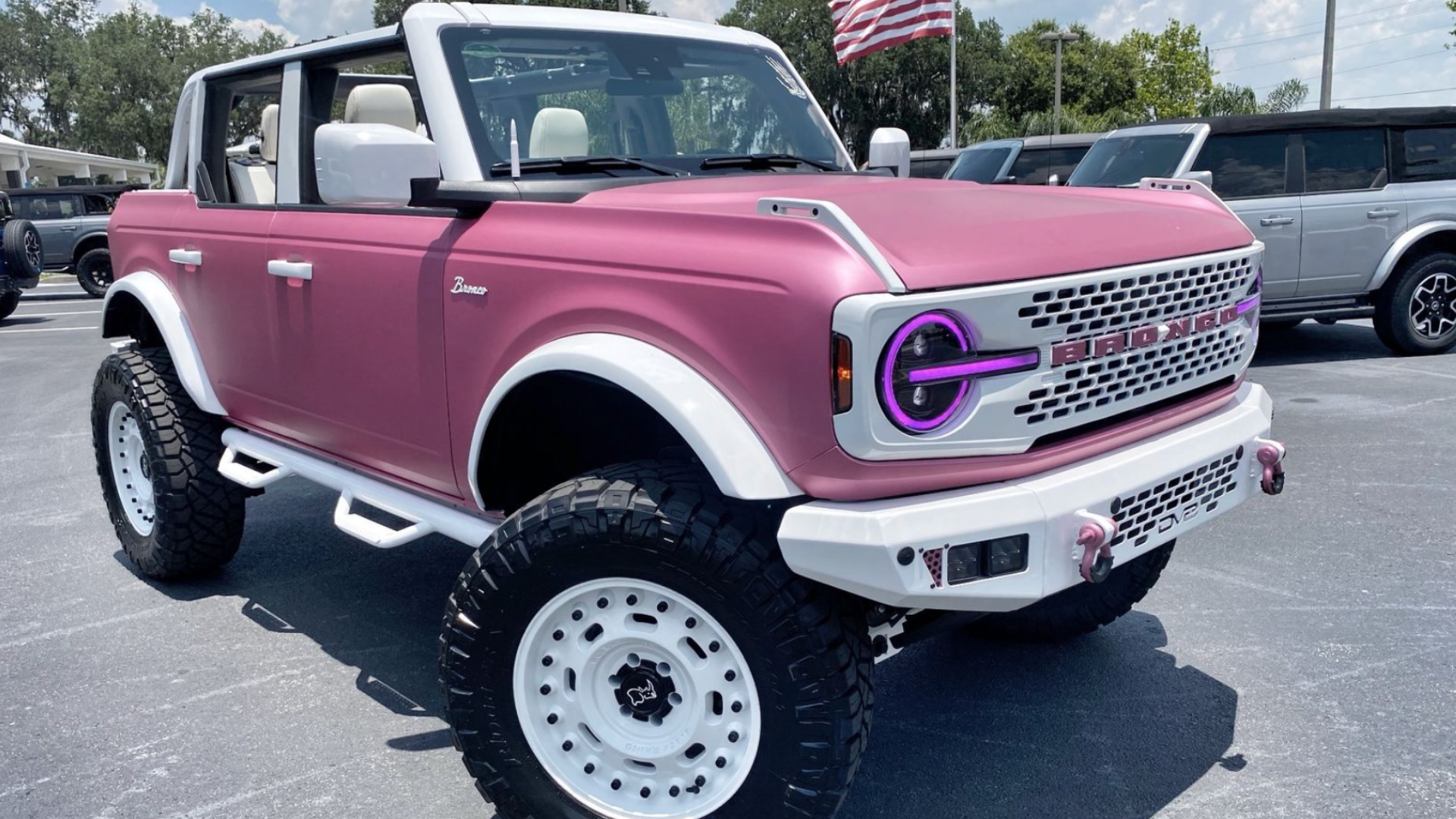 Model auta Barbie Dream Bronco