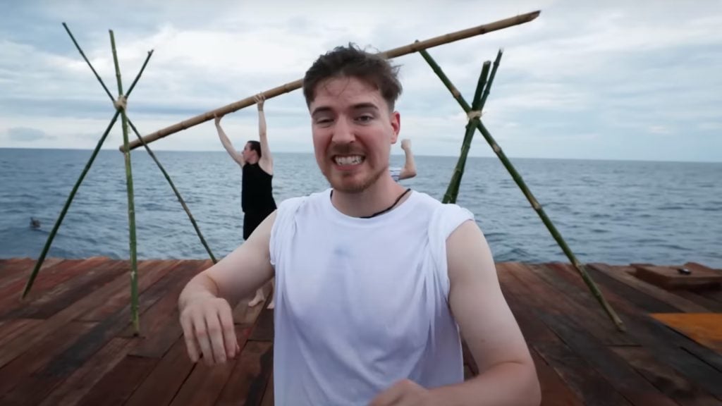 MrBeast nový rekord s videom, v ktorom bol uviaznutý na mori