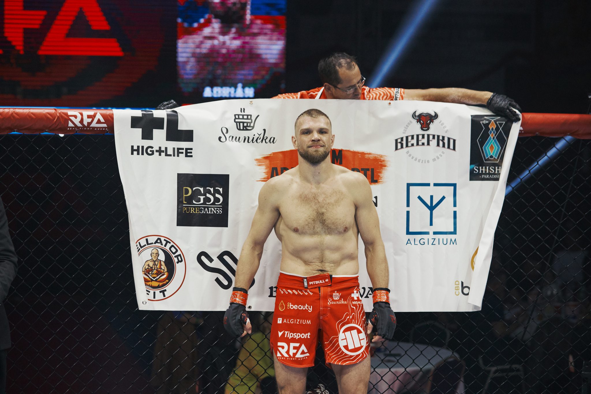 SHOT-BY-ZETAK-0533_ET_1161-22-11-12