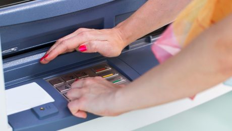 Slováci, zmena: SIS