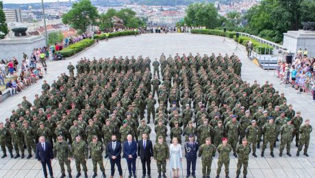 Tisícky Slovákov podali