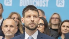 Nový prieskum odhaľuje tesný súboj: PS vedie, Smer dobieha, KDH balansuje. Každý hlas môže rozhodnúť