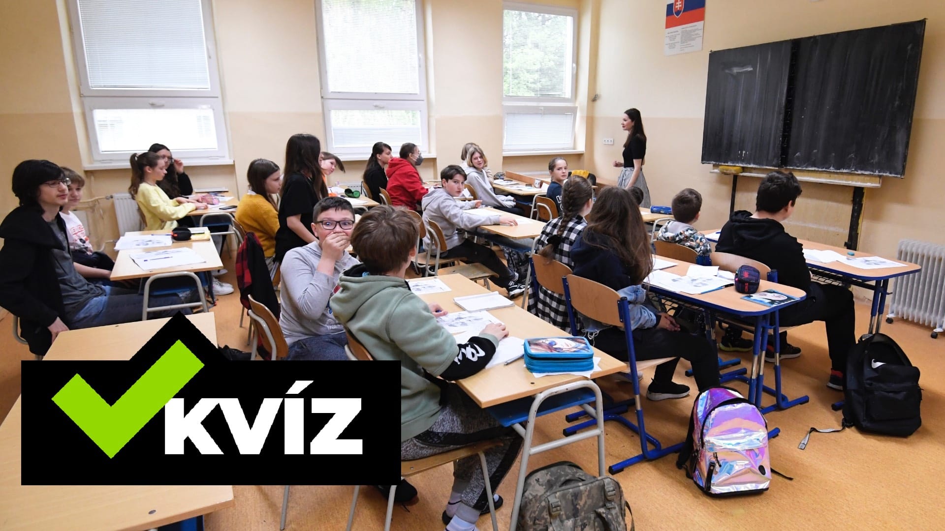 Na snímke sú žiaci základnej škole v triede