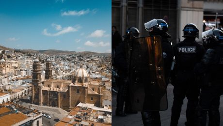 Pohľad na mexické mestečko a policajti v skupinke