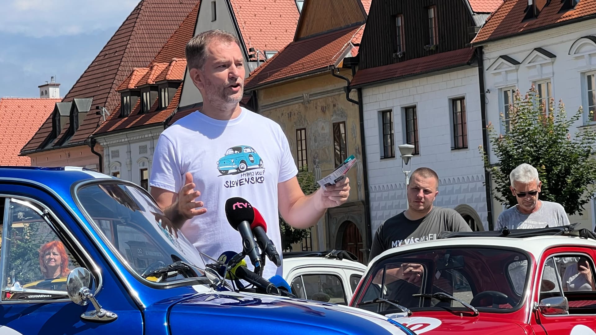 Igor Matovič stojí pri OĽANO Fiatkách