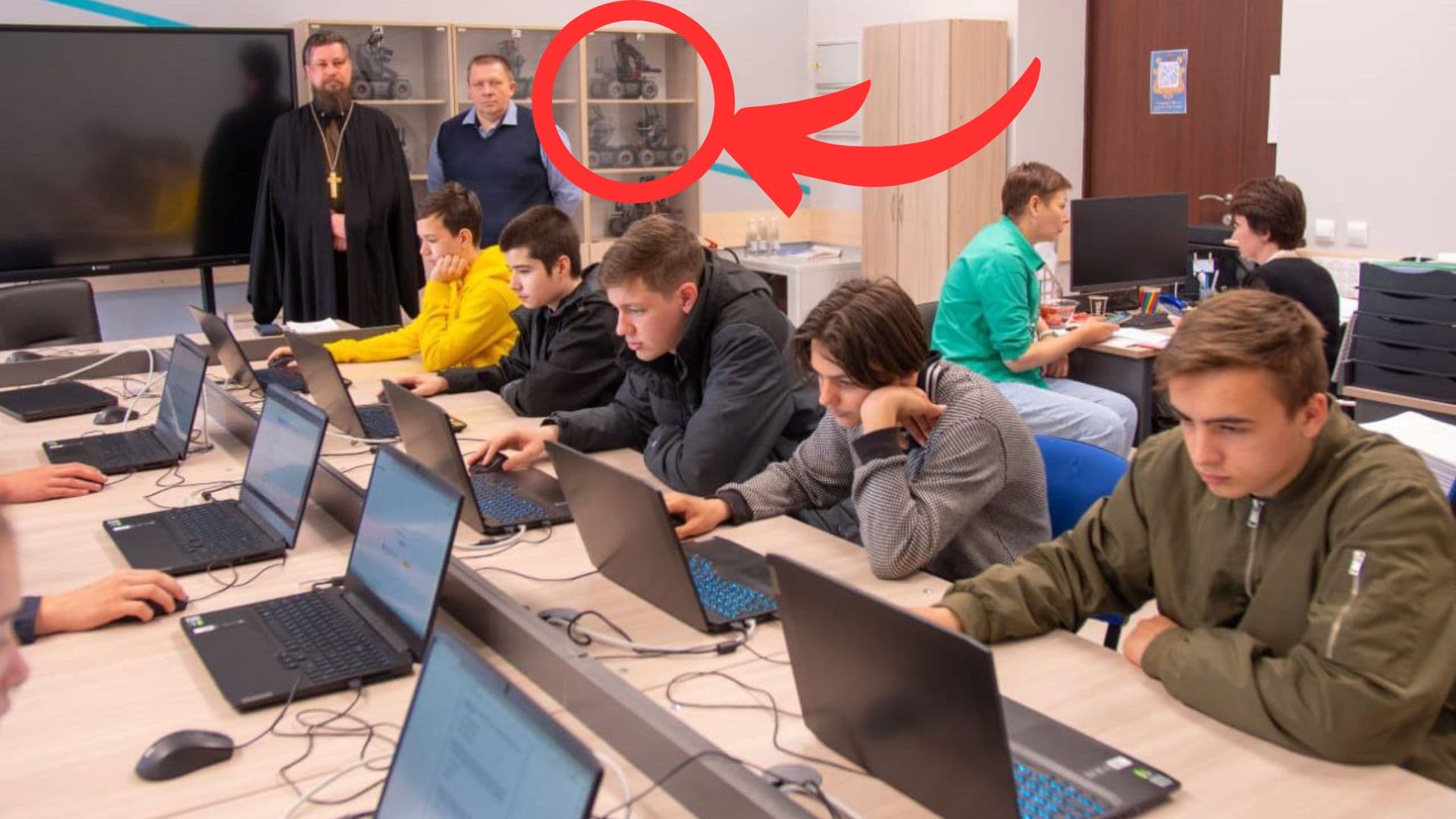 Žiaci v ruskej škole sa učia o dronoch