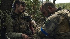 Vojna na Ukrajine, zachytený záznam vojakov, ktorí sa ošetrujú