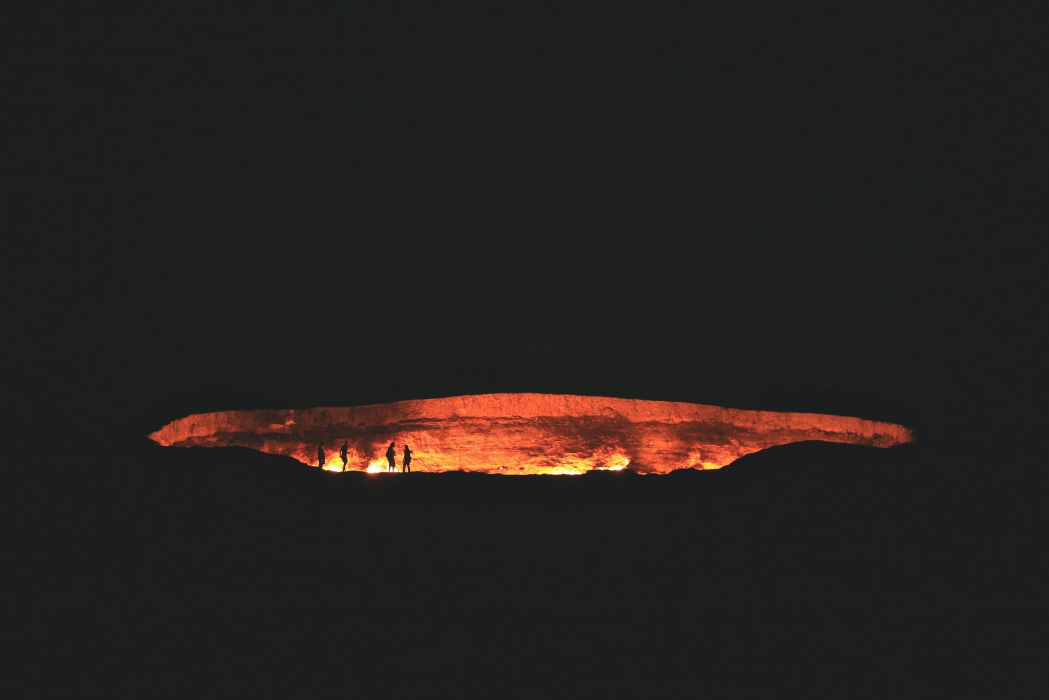 turkmenistam darvaza brána do pekla peklo oheň kráter