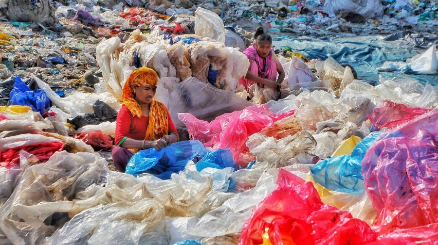 zem ekológia plasty odpad