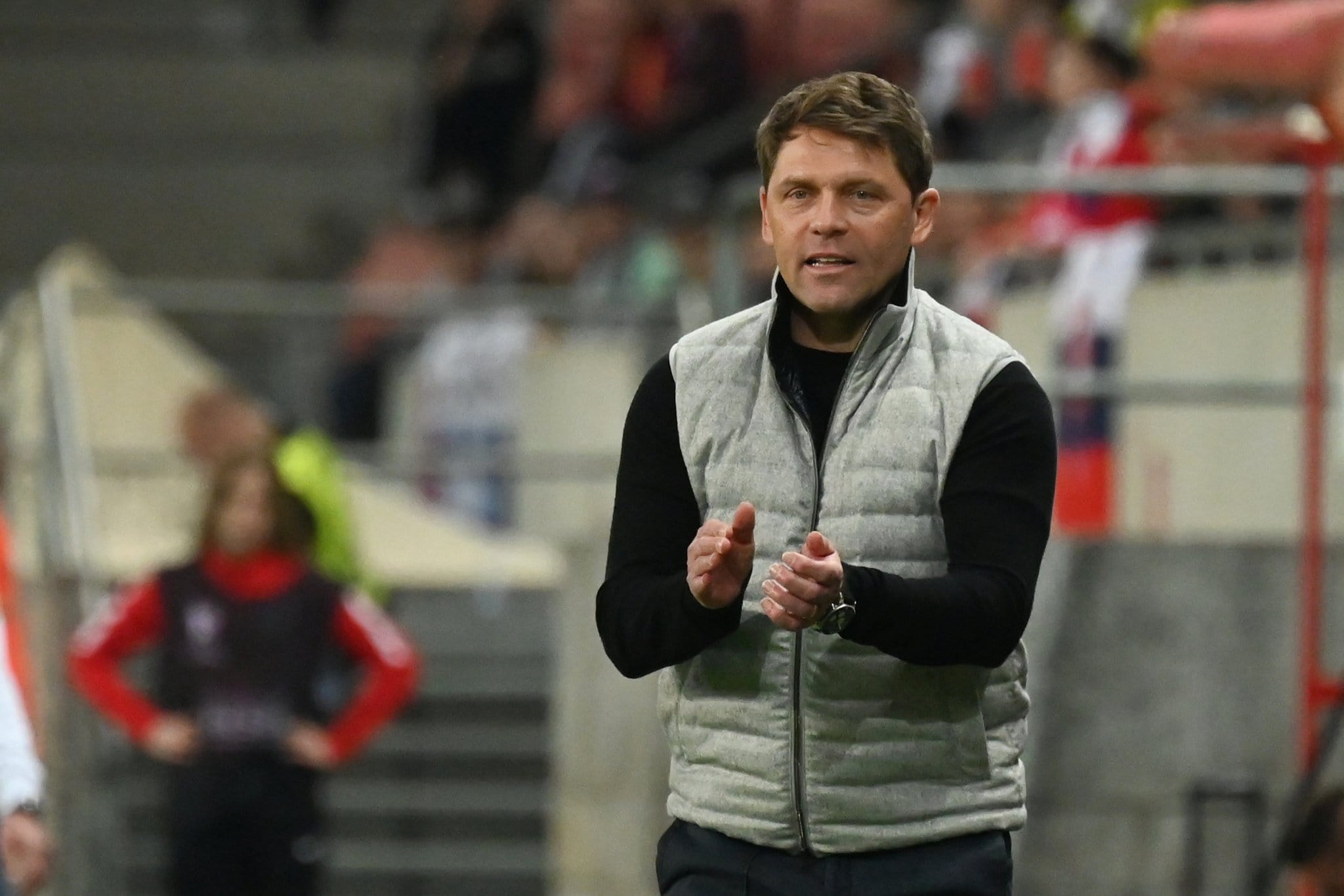 Luc Holtz v zápase J-skupiny kvalifikácie na majstrovstvá Európy 2024 vo futbale Slovensko - Luxembursko v Trnave