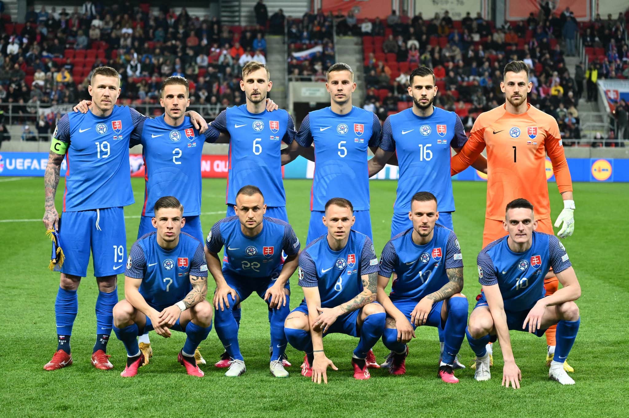 Slovenská reprezentácia pred zápasom J-skupiny kvalifikácie na majstrovstvá Európy 2024 vo futbale Slovensko - Luxembursko v Trnave vo štvrtok 23. marca 2023
