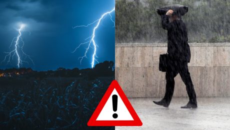 Blesky v noci a muž kráčajúci v daždi.