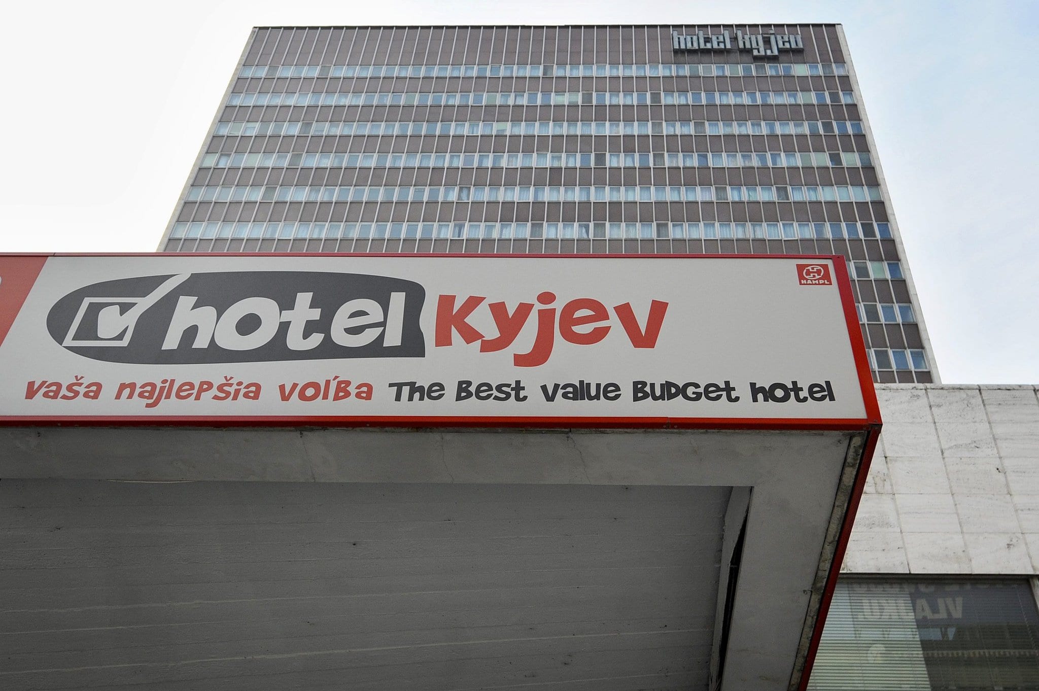 20120213_hotel_kyjev_zatvoreny_0080784504