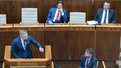 Parlament rozhodol o