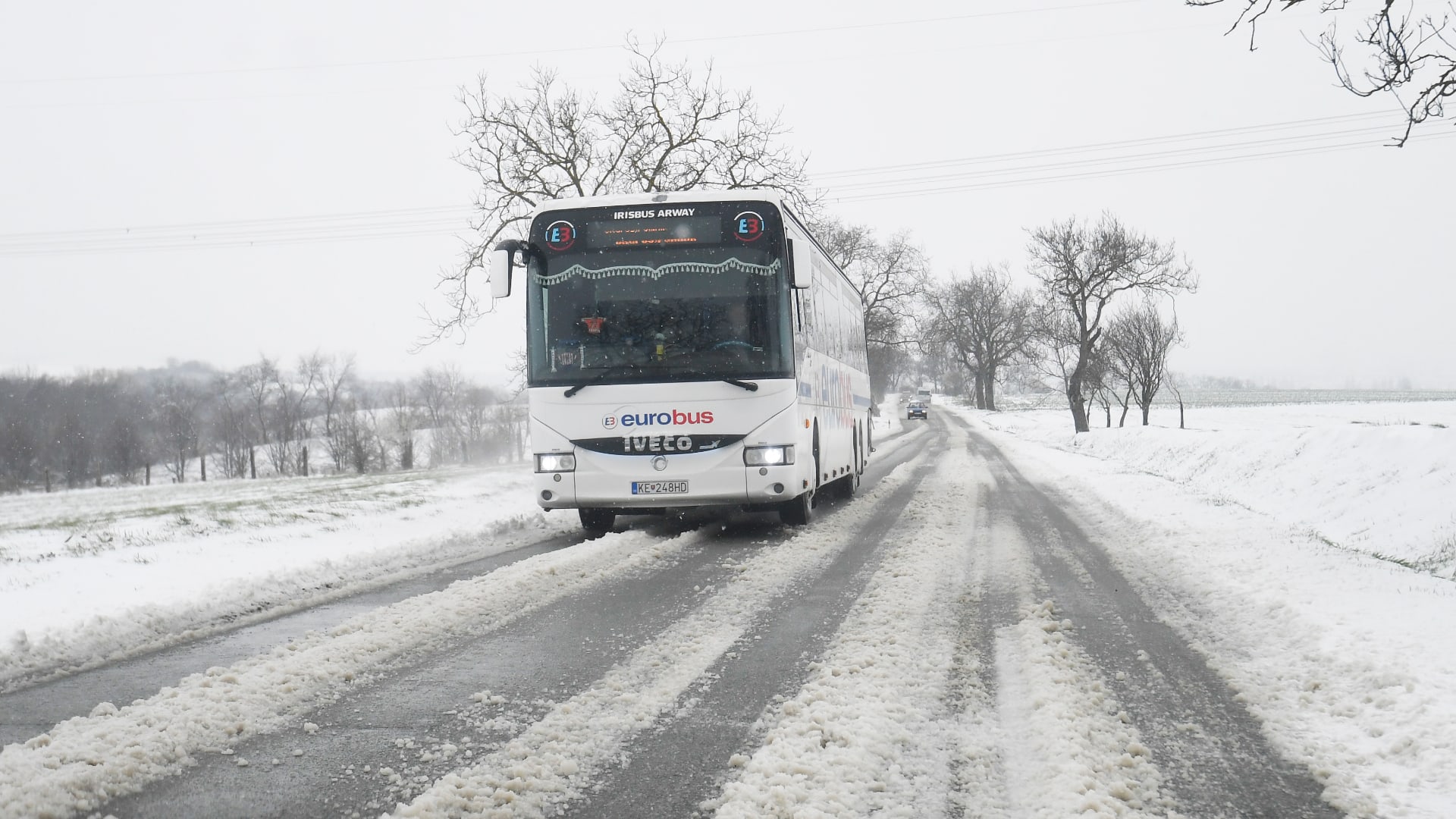 autobus sneh
