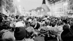 Nežná revolúcia v Prahe na Václavskom námestí