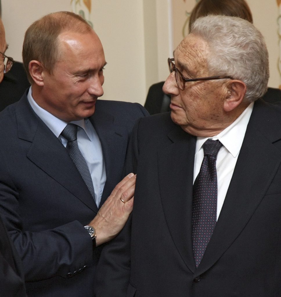 Obit_Henry_Kissinger879388