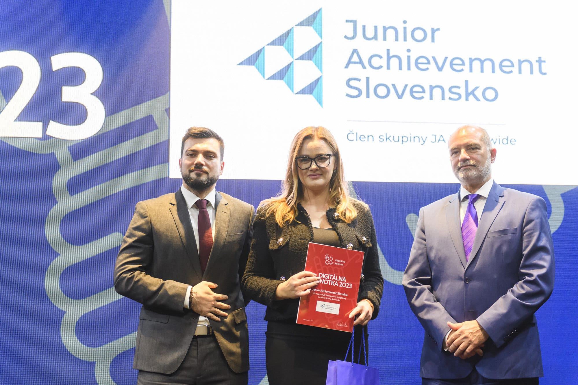 digitalna_koalicia_ponton_medium_213